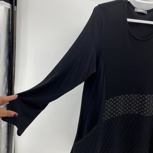 ALEMBIKA textured pockets shark bite lagenlook top minimalist quirky - Picture 6 of 9